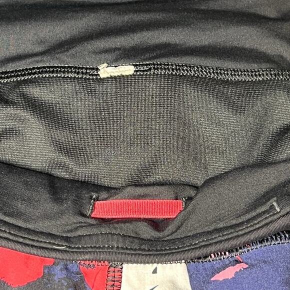 Lululemon Women’s Speed Short Pop Cut Boom Juice Multi Black Size 6 Abstract Gym - Picture 3 of 7